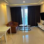 Grand Avenue Condo By Bormon