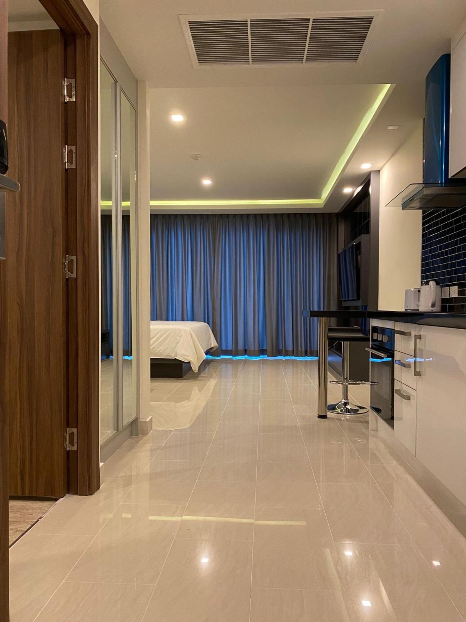 Grand Avenue By Bormon * Pattaya